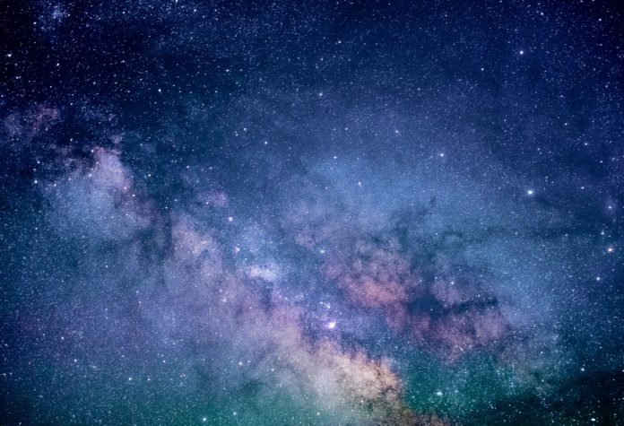 astronomy-1867616_1920